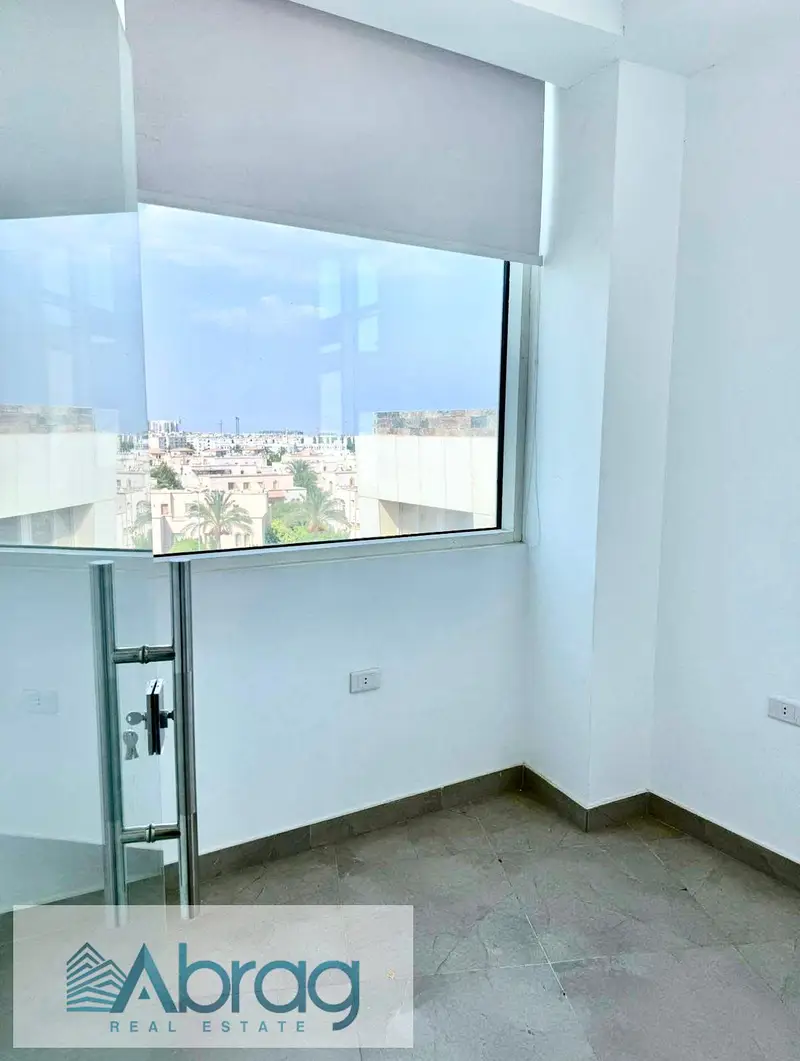 Office for rent in Cargo Mall, Sheikh Zayed