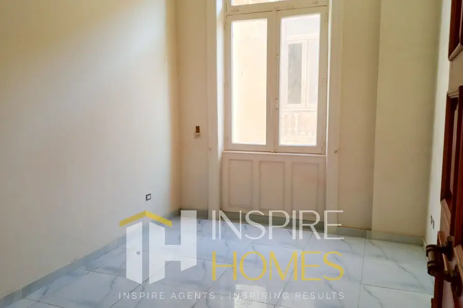 Licensed office space for rent, 110 sqm in Manshiyya