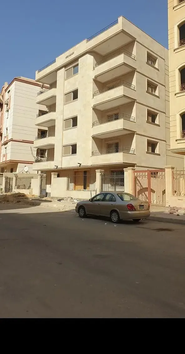 Entire building for rent in Al Banafseg 5th Settlement