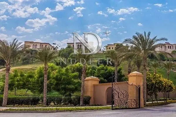 فيلا للإيجار في ابتاون كايرو المقطم بمطبخ وتكييفات