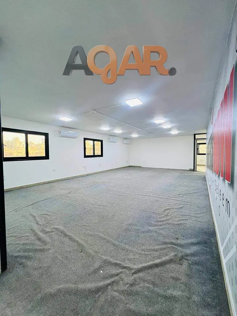 Office for rent, 400 sqm, super lux finishing, on a main street