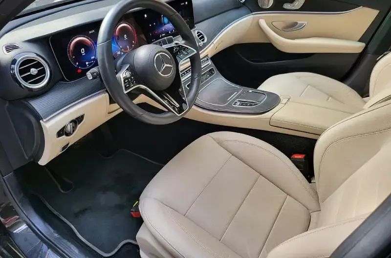Mercedes E300 AMG 2020