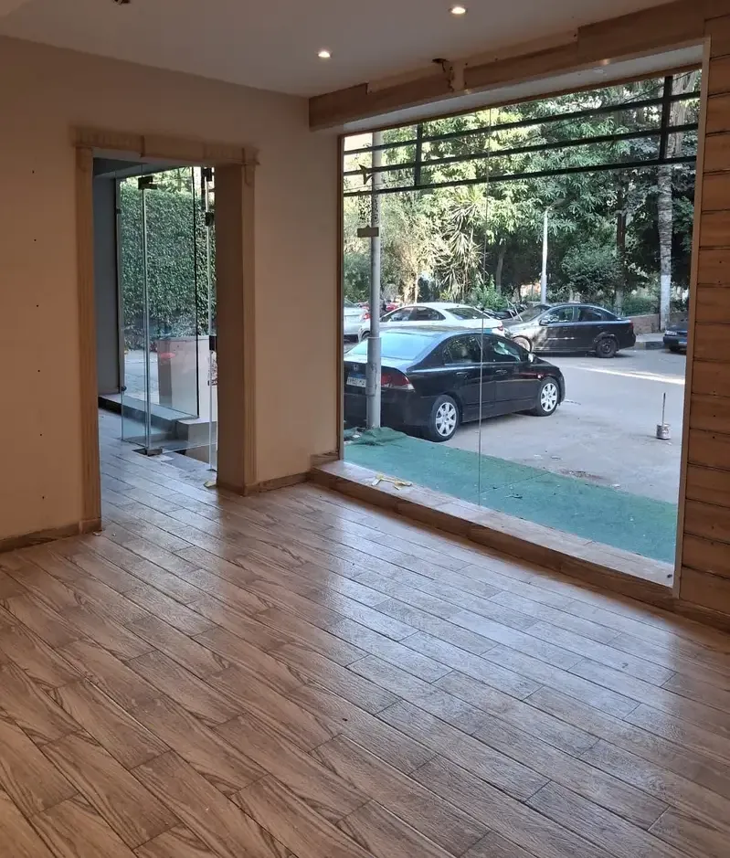 Commercial showroom for rent, 220 sqm in Dokki