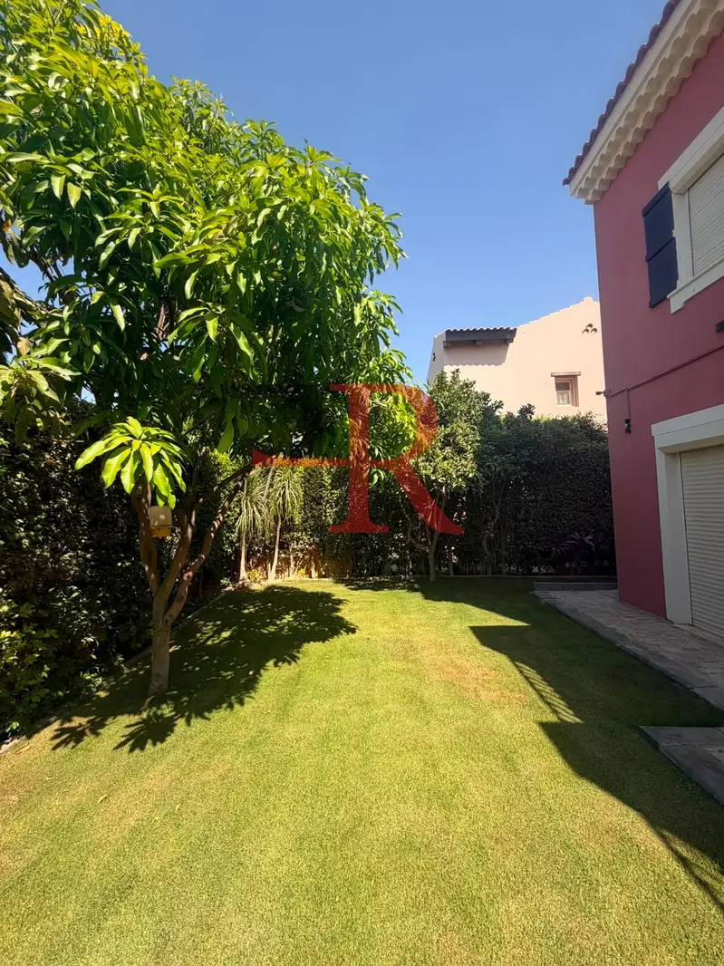Furnished independent villa for rent in Mivida Compound, Fifth Settlement