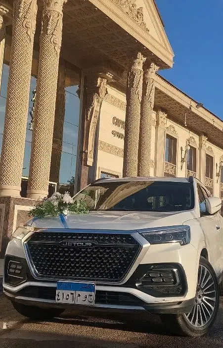 سيارات ٧ راكب للإيجار اليومي والزفاف