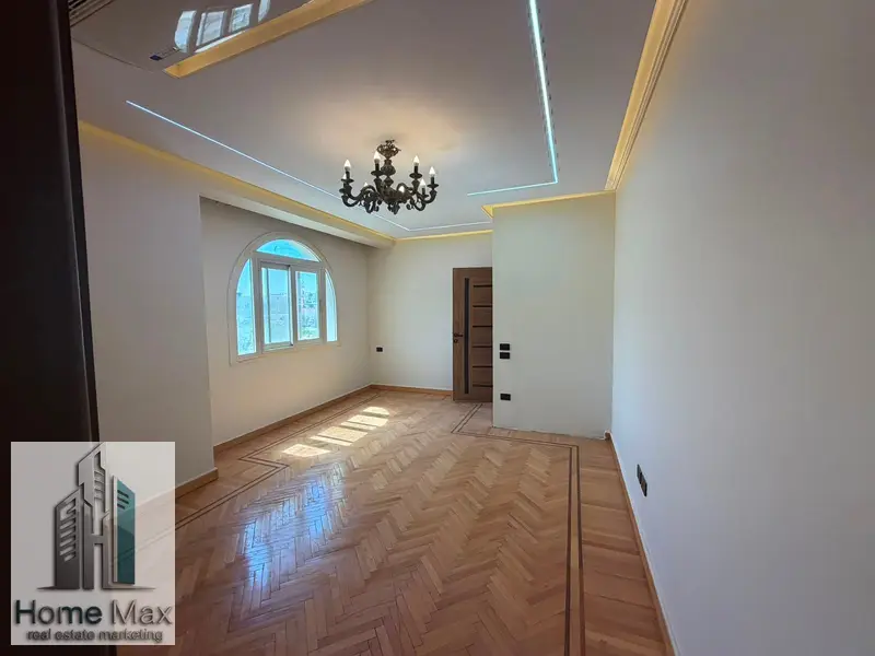 Administrative office for rent in Sheikh Zayed, in front of Beverly Hills