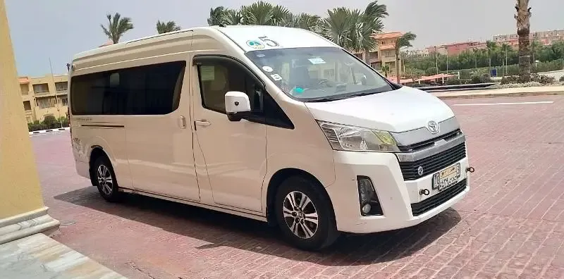 إيجار سيارة فان بالسائق لجميع المحافظات والمطارات