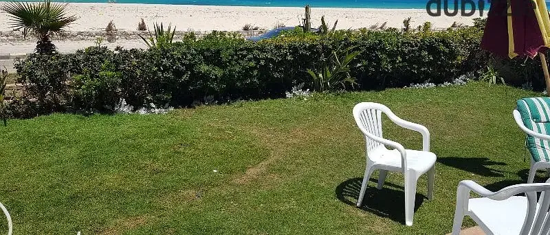 First-row sea chalet in Zomoroda village, North Coast