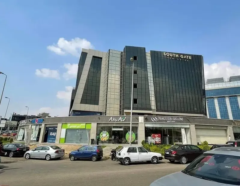 Office space 120 sqm in South Gate Mall, Fifth Settlement