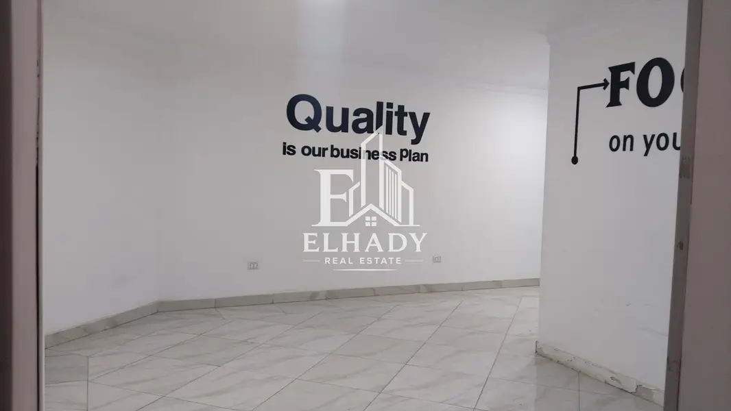 Administrative office 165 sqm for rent in Zahraa Al Maadi, first floor