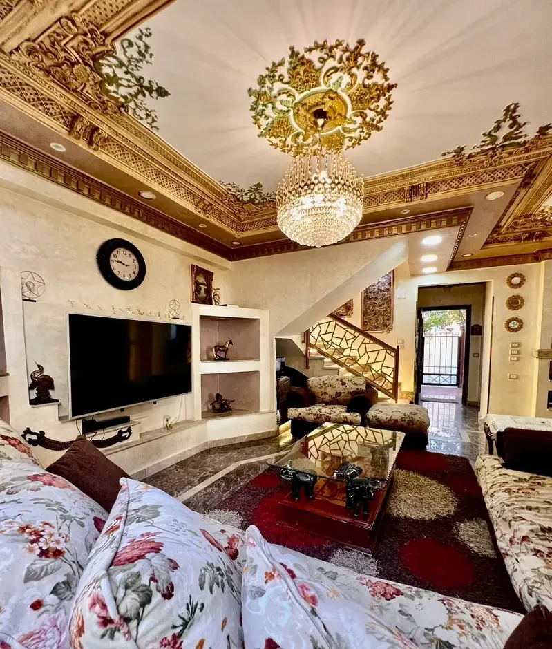 Townhouse for rent in Continental Residence Compound, Sheikh Zayed