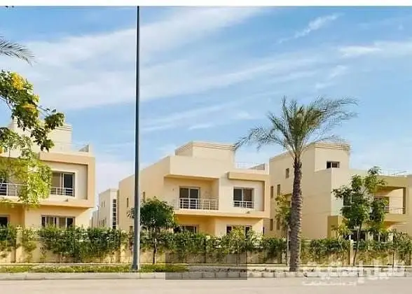 Corner Townhouse for Rent in Grand Heights Compound, October