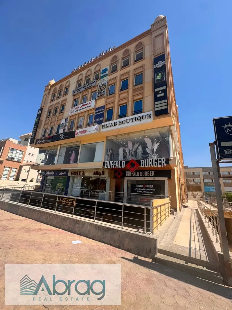 Commercial store for rent in Sheikh Zayed