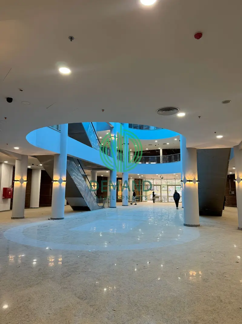 Commercial store 750 sqm in 16th District, Sheikh Zayed