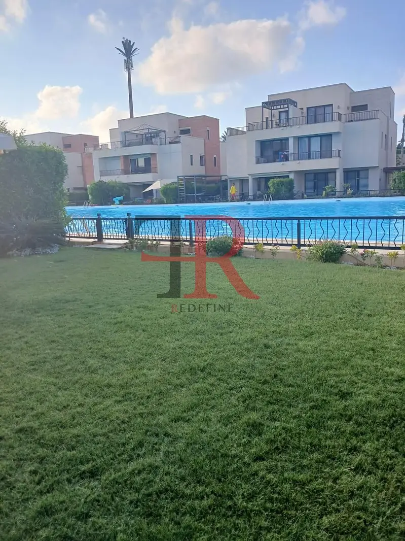 فيلا للإيجار في مراسي بلانكا مطلة على البحيرة