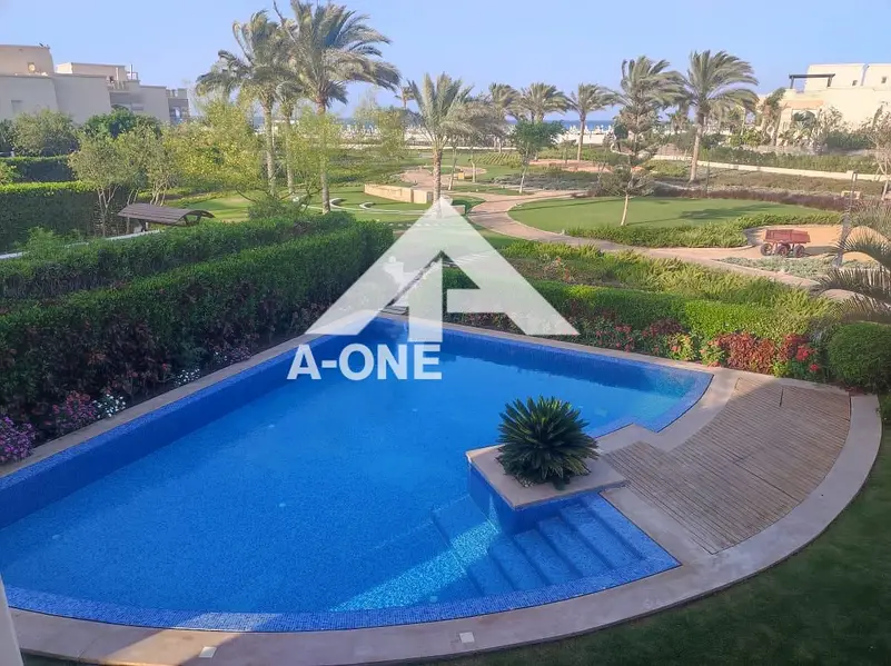 فيلا للايجار في مراسي صافي صف اول بحر