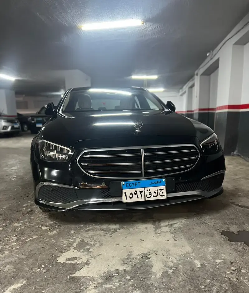 مرسيدس E200 موديل 2022 للايجار