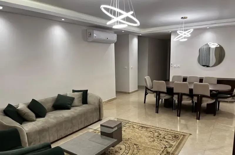 شقة مفروشة للايجار في ابراج زد الشيخ زايد