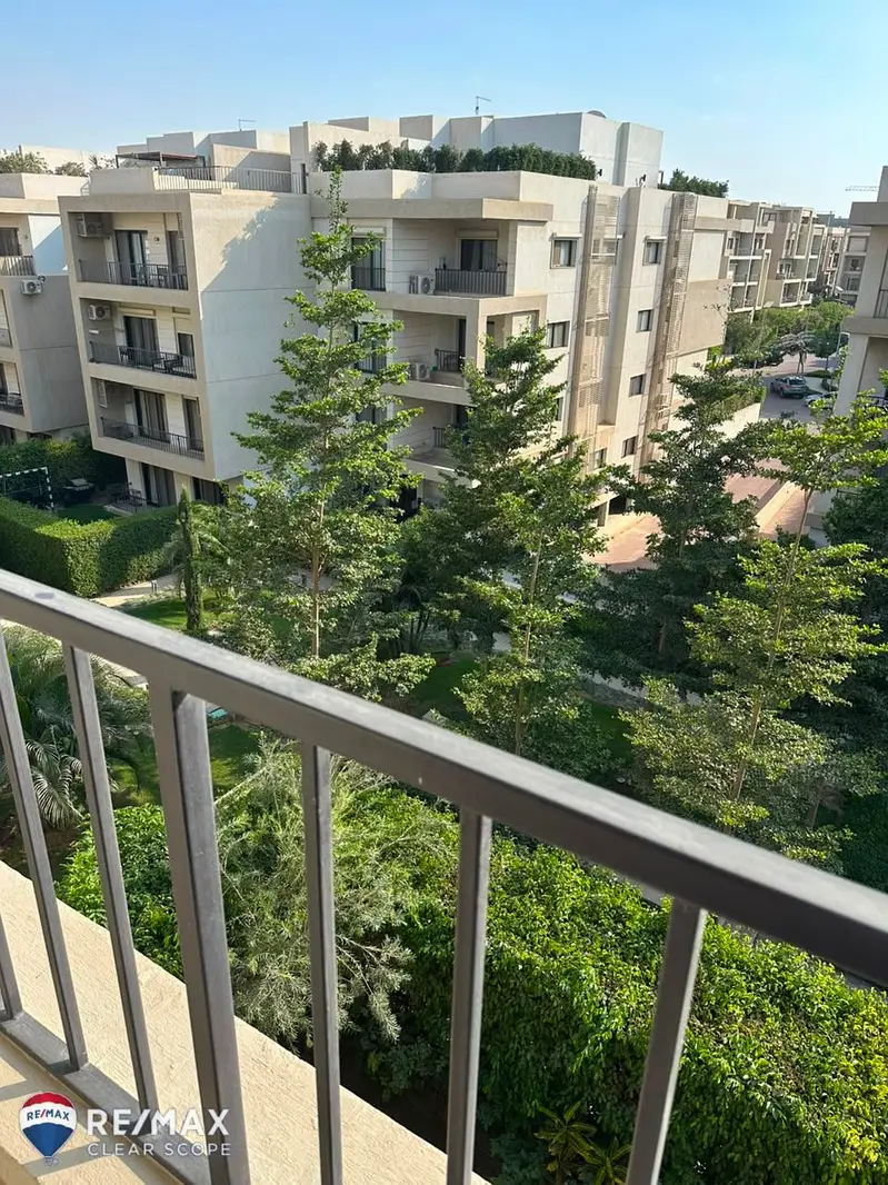 شقة للايجار بكمبوند فيفث سكوير المراسم