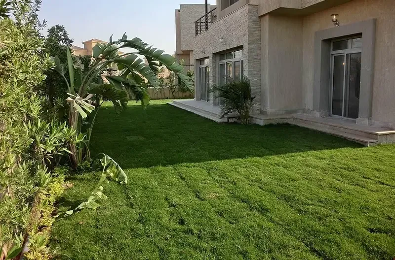 فيلا مستقلة للإيجار في كمبوند اليجريا الشيخ زايد