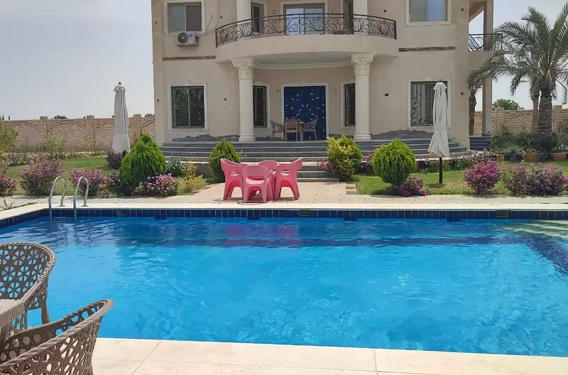 فيلا للايجار اليومي في كومباوند الريف الاوروبي