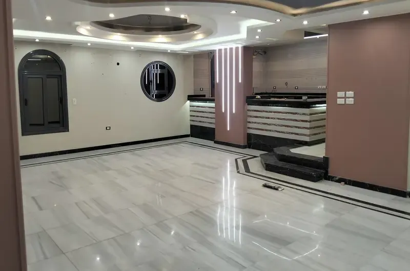 شقة للايجار بشارع عبدالعزيز فهمي الرئيسي - مصر الجديدة