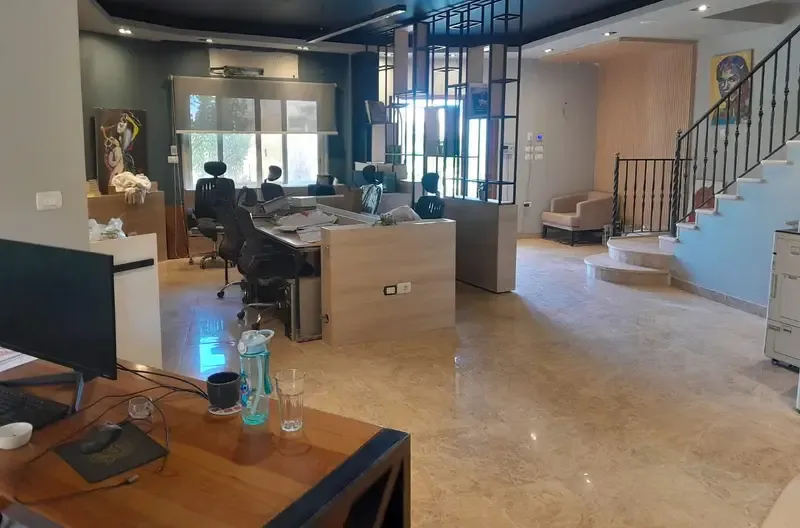 دوبلكس للايجار بالشيخ زايد 450متر يصلح سكنى وادارى
