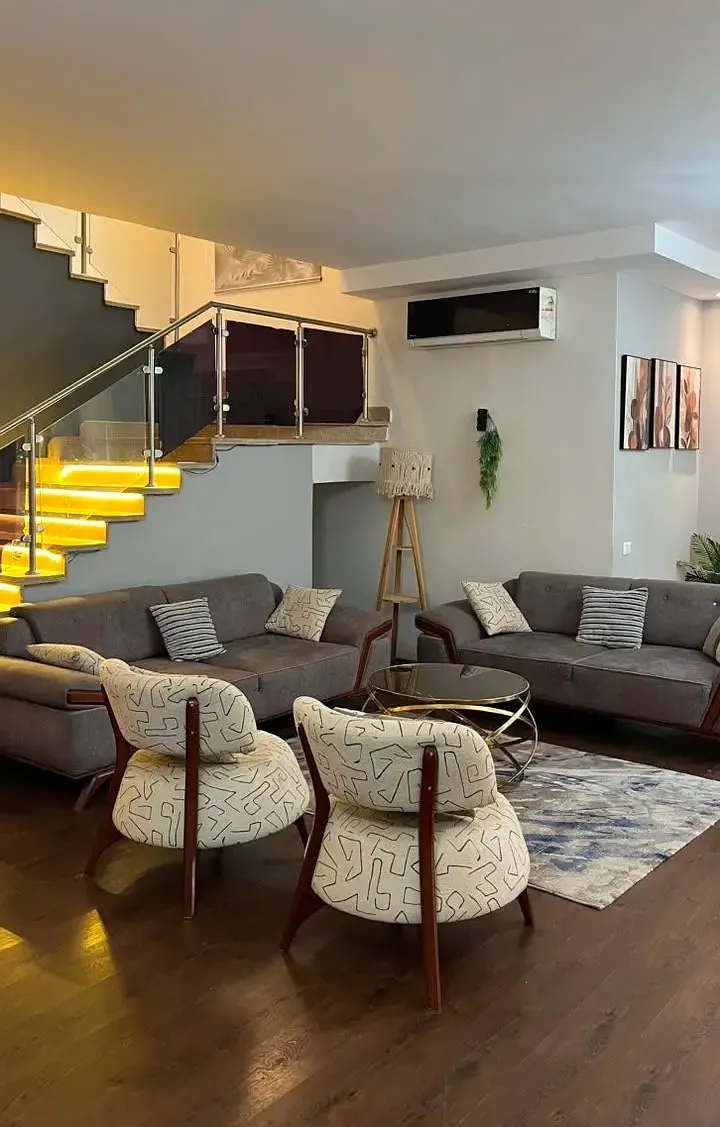 Elegant Duplex for Rent in Casa Beverly Hills, Sheikh Zayed