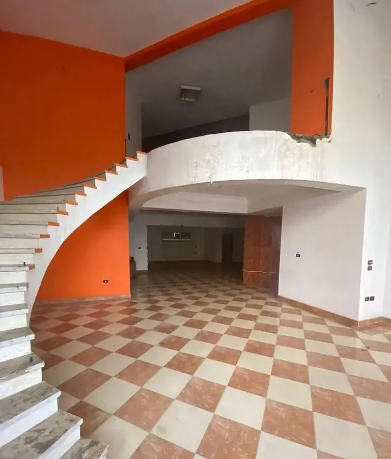 Commercial store 500 sqm for rent in New Cairo, Mohamed Farid Street