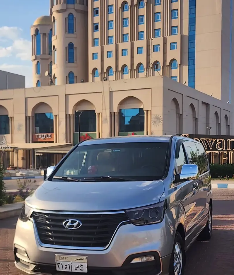 إيجار فان عائلي في القاهرة