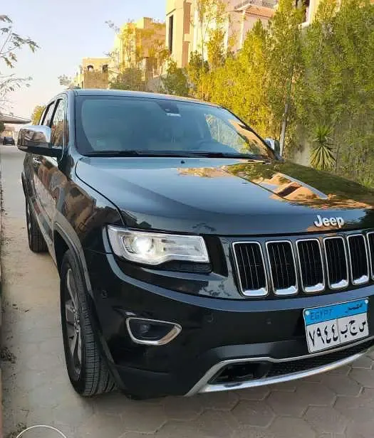 جراند شيروكي ٢٠١٩ للايجار