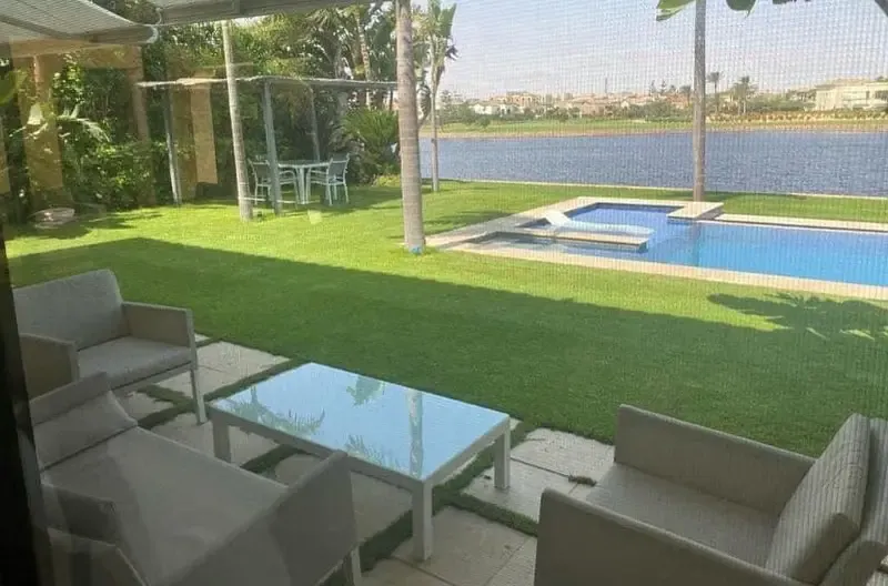 فيلا فاخرة للإيجار في مراسي، الساحل الشمالي