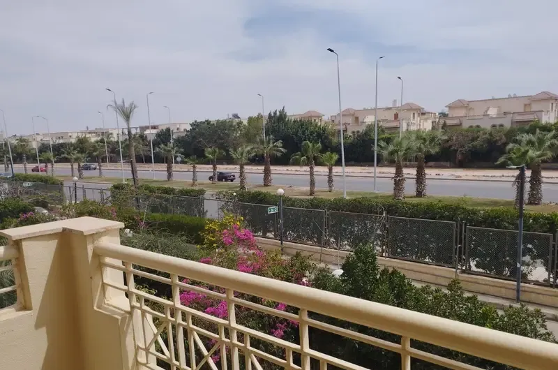 شقة للايجار في كمبوند أوبرا سيتي الشيخ زايد