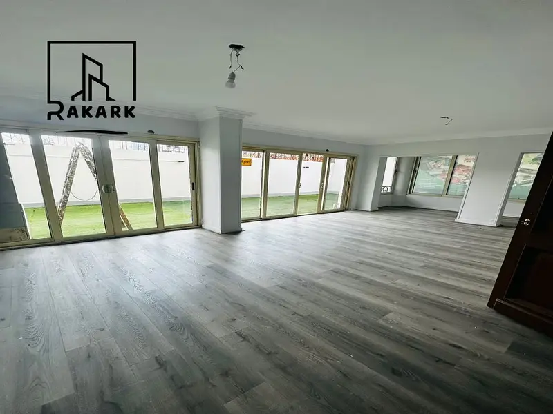 Administrative Headquarters 300sqm with Private Entrance and Garden for Rent in Sheraton