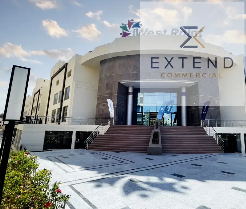 وحدة إدارية للإيجار بمول تجاري في 6 أكتوبر