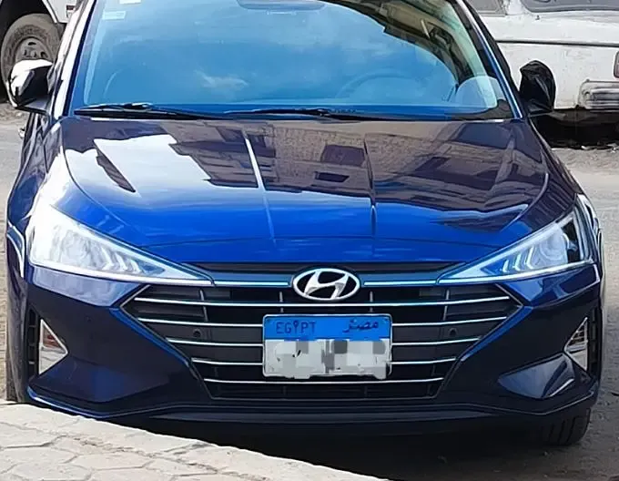 سيارة للايجار اليومي بالسائق