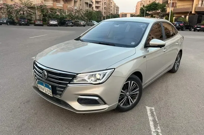 عربيه mg5 للايجار