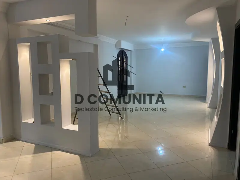 Distinctive penthouse for rent in the 3rd District, 5th Settlement, in front of Annaba Mall