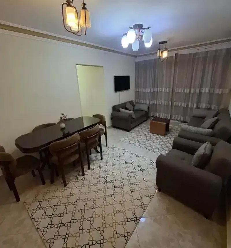 شقة مفروشة للإيجار بكمبوند روضة زايد