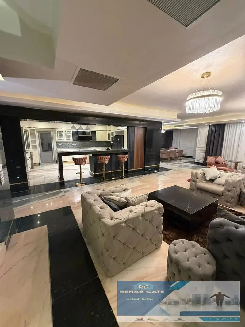 فيلا فندقية للإيجار في مدينتي 650م أول سكن