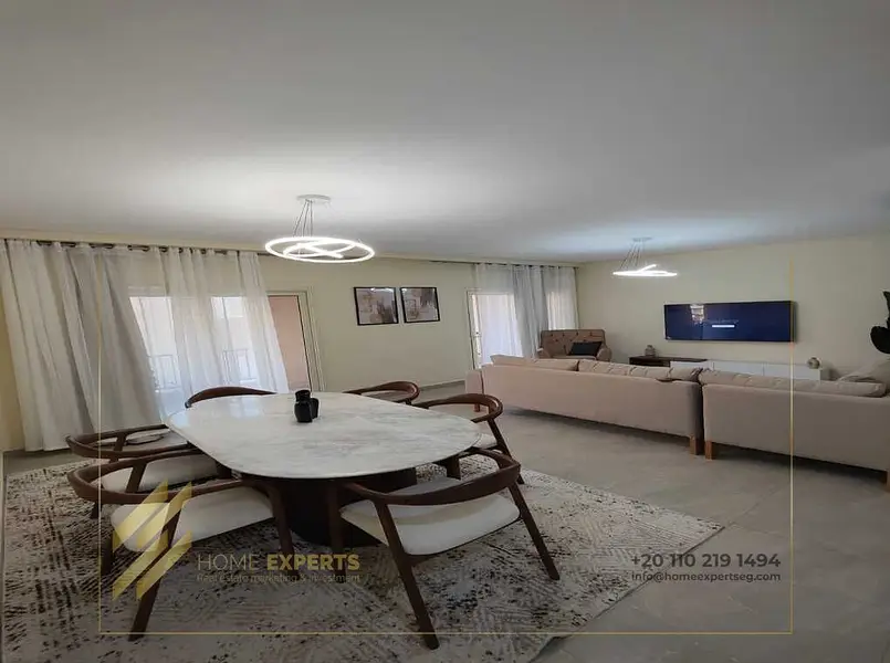 Furnished apartment for rent in 90 Avenue