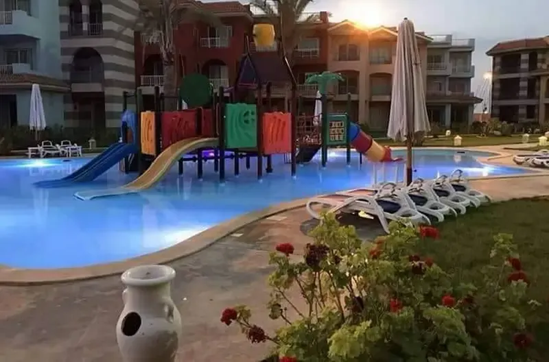 Chalet for rent in Porto Matrouh with garden and private pool