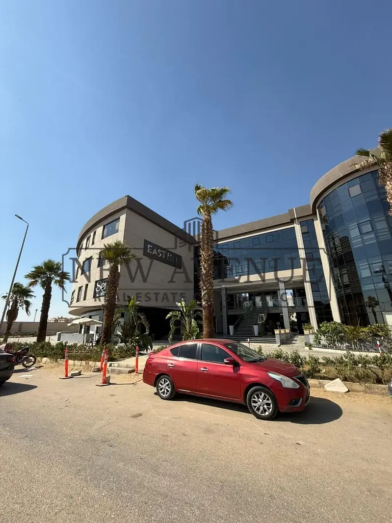 عيادة 80 متر متشطبة بالكامل باللوتس بسعر مميز