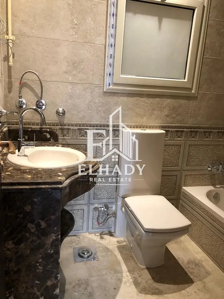 Apartment 225sqm for rent in 5th Settlement behind Fatima Al-Sharbatly Mosque