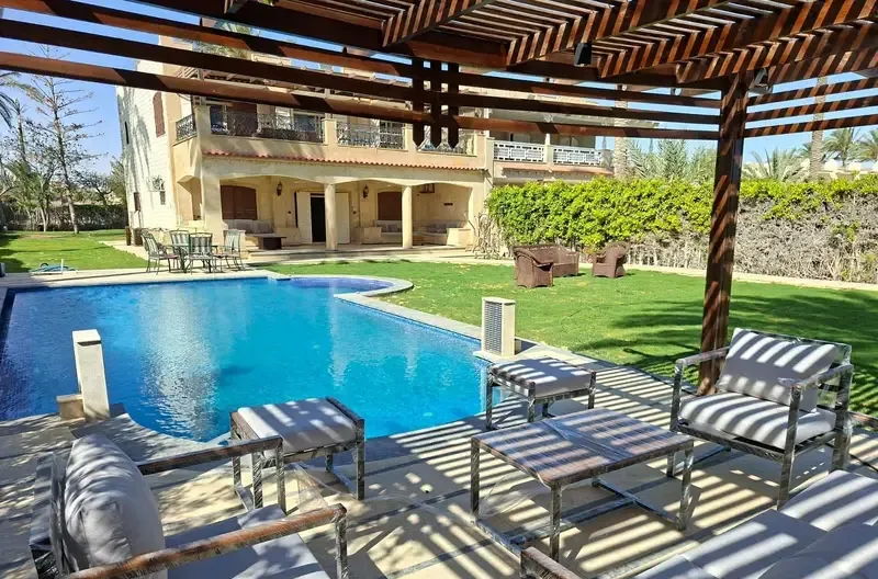 فيلا للايجار في مارينا 5 تانى صف بحر