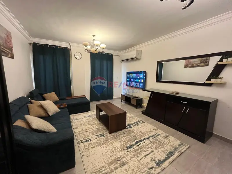 Furnished 3-room apartment in Janna October