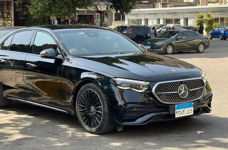 مرسيدس E200 موديل 2026 للإيجار