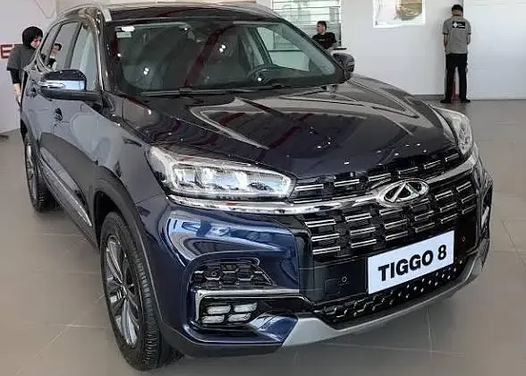 شيري تيجو 8 SUV فاخرة 7 راكب للإيجار