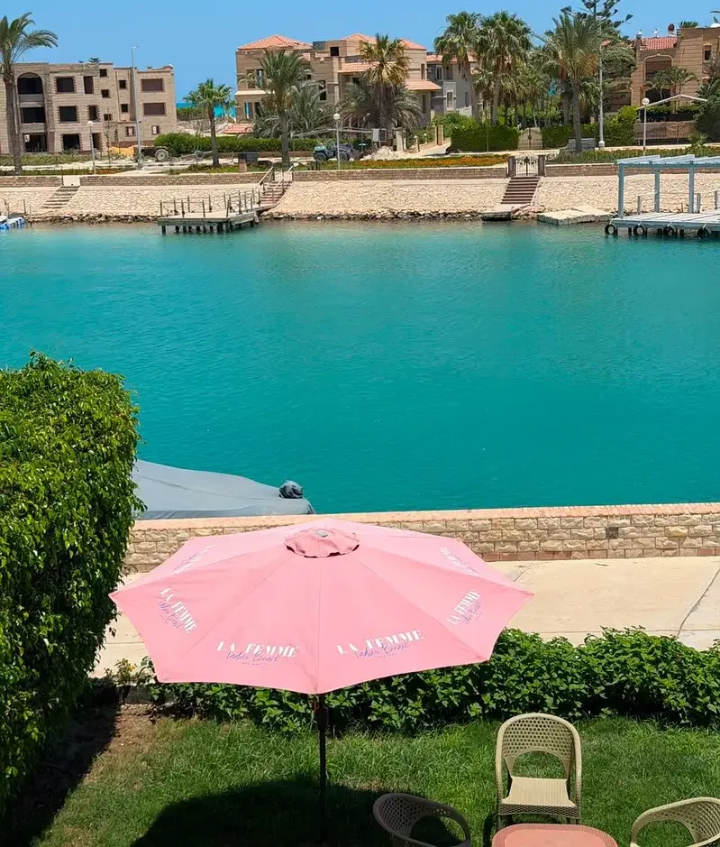 Villa for rent in Marina 5, first row on the lake
