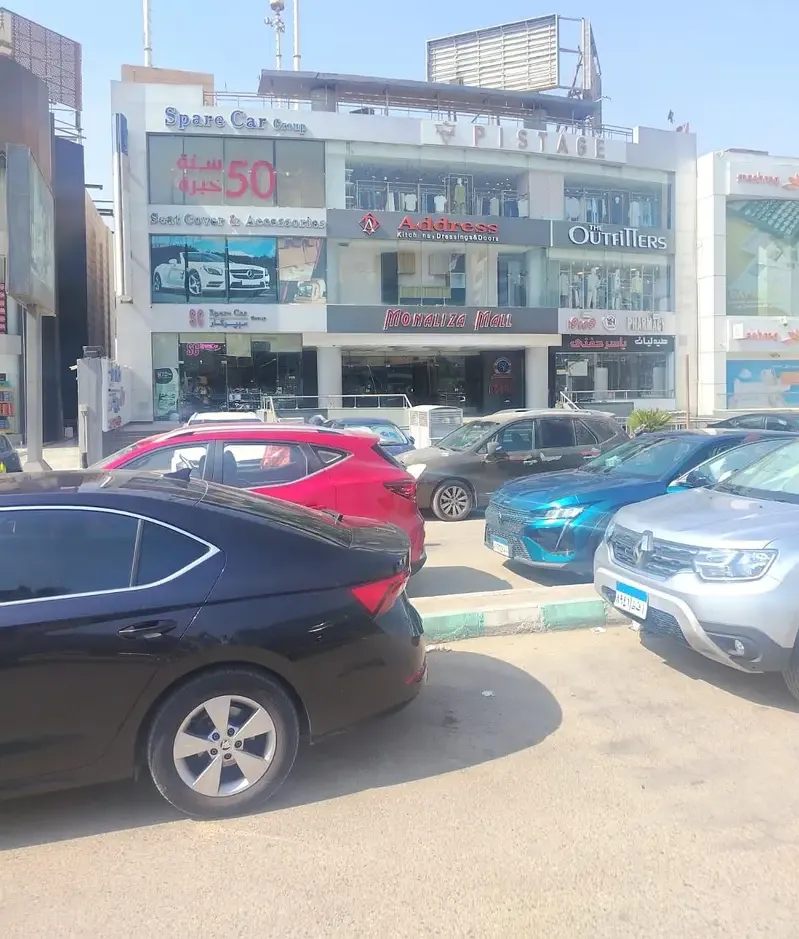محل مميز للإيجار في قطاع البنوك